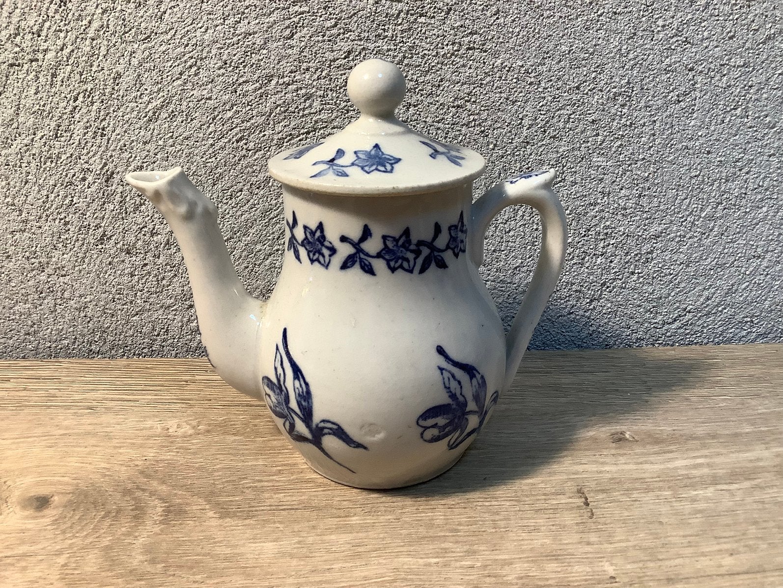 Kleine oude Franse theepot met blauw witte decoratie, Ophalen of Verzenden