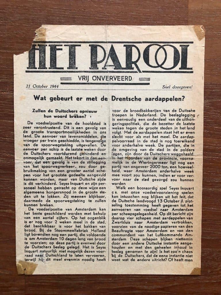 October 1944 Twee illegale bladen. a. Op Wacht voor God, Boeken, Verzenden, Overige onderwerpen, Tweede Wereldoorlog, Gelezen
