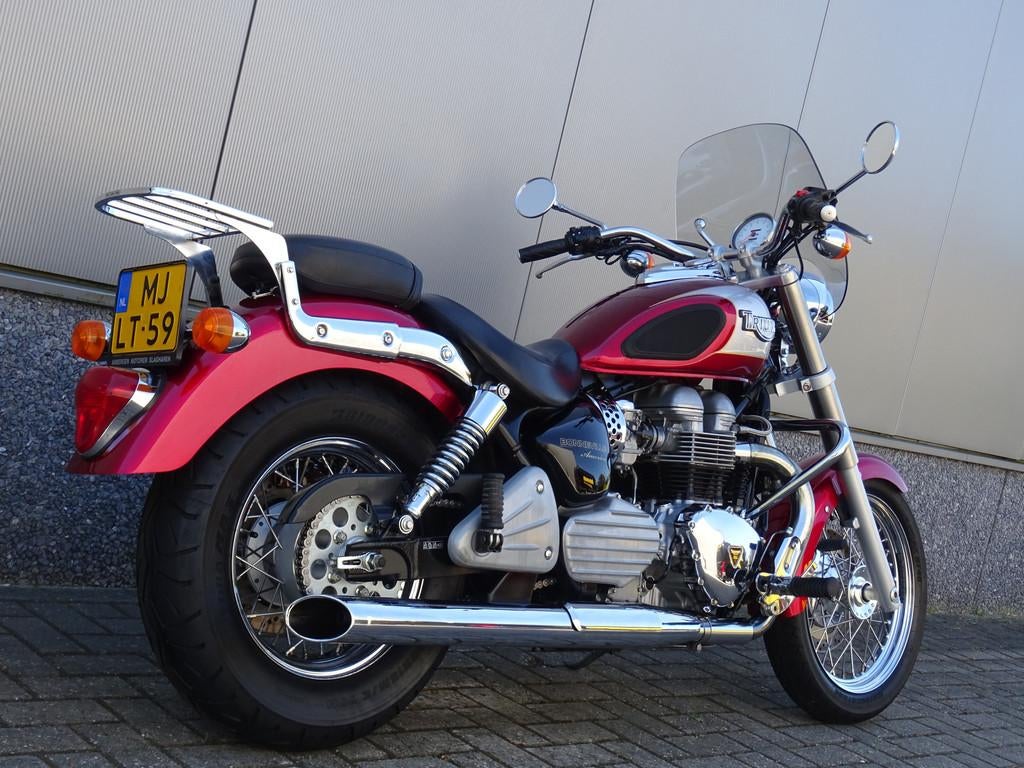 Triumph BONNEVILLE AMERICA (bj 2003), Motoren, 790 cc, Chopper, Bedrijf