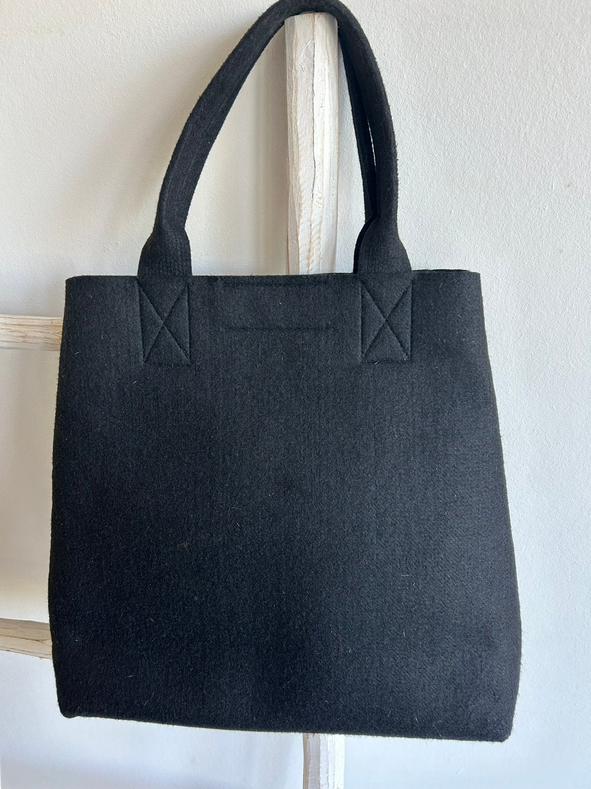 zwarte vilten shopper tas KARINZ, Ophalen of Verzenden, Zo goed als nieuw, Zwart, Shopper