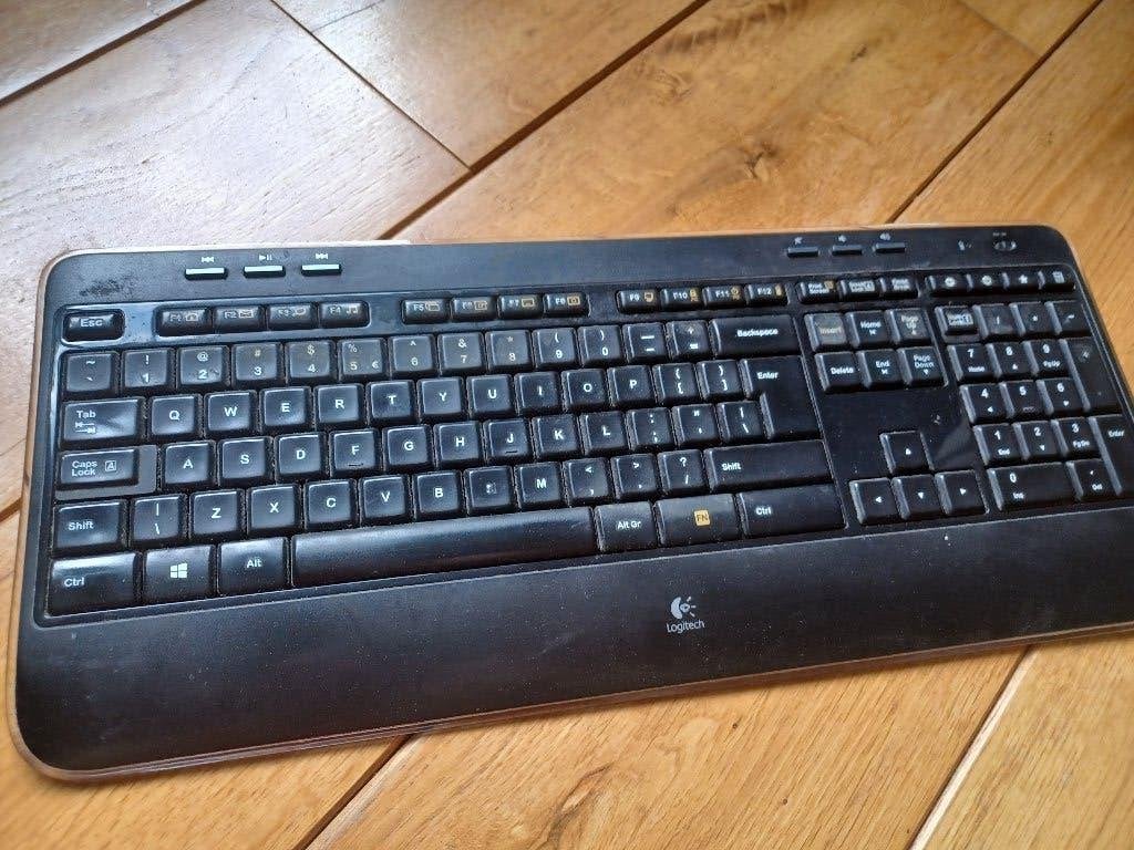 Logitech 520 bluetooth toetsenbord (zonder ontvangertje), Gebruikt, Logitech, Ophalen of Verzenden, Draadloos