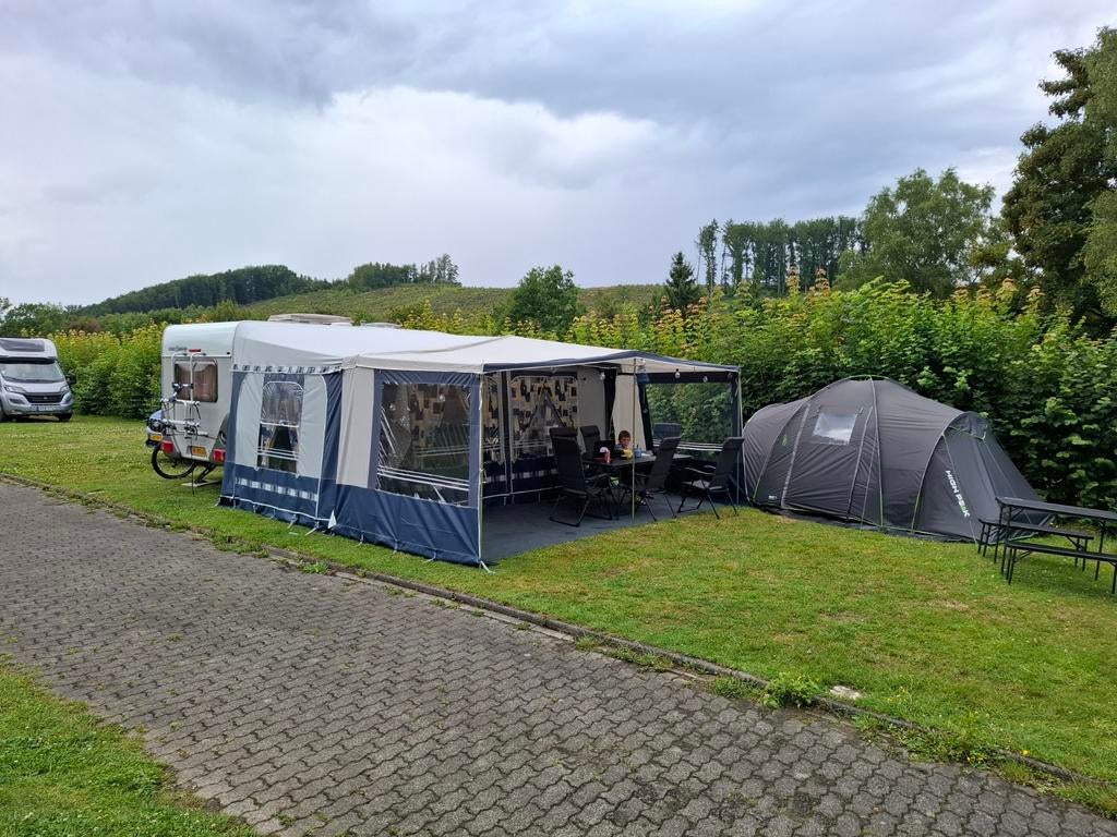 Complete Hymer Eriba caravan. Klaar voor vertrek, Caravans en Kamperen, Caravans, Koelkast, Vast bed, Treinzit, Particulier