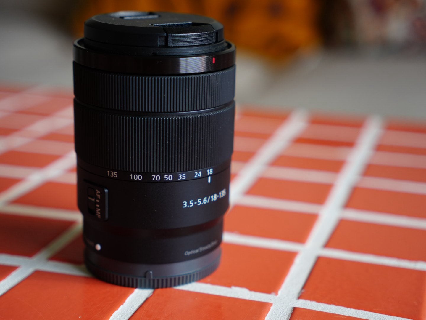 Sony E 18-135mm f/3.5-5.6 OSS (6 maanden oud), Audio, Tv en Foto, Ophalen, Zo goed als nieuw, Telelens