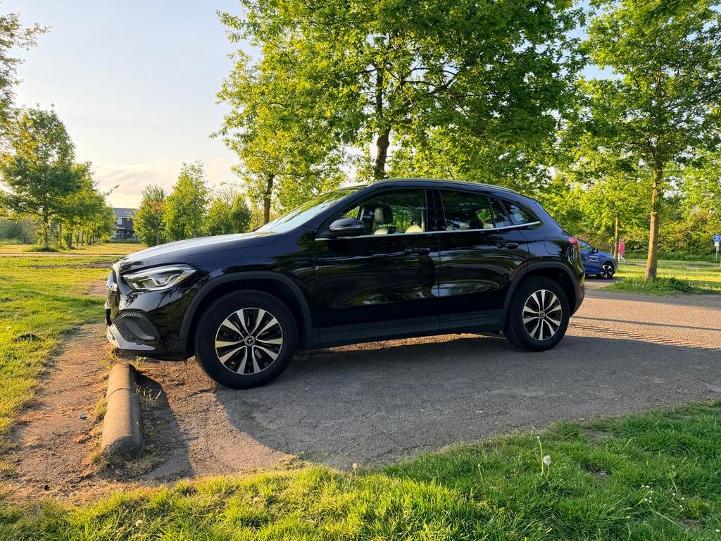 Mercedes-Benz GLA 250 e 218pk 8G-DCT 2021 Zwart, Stof, 1800 kg, 160 pk, Zwart