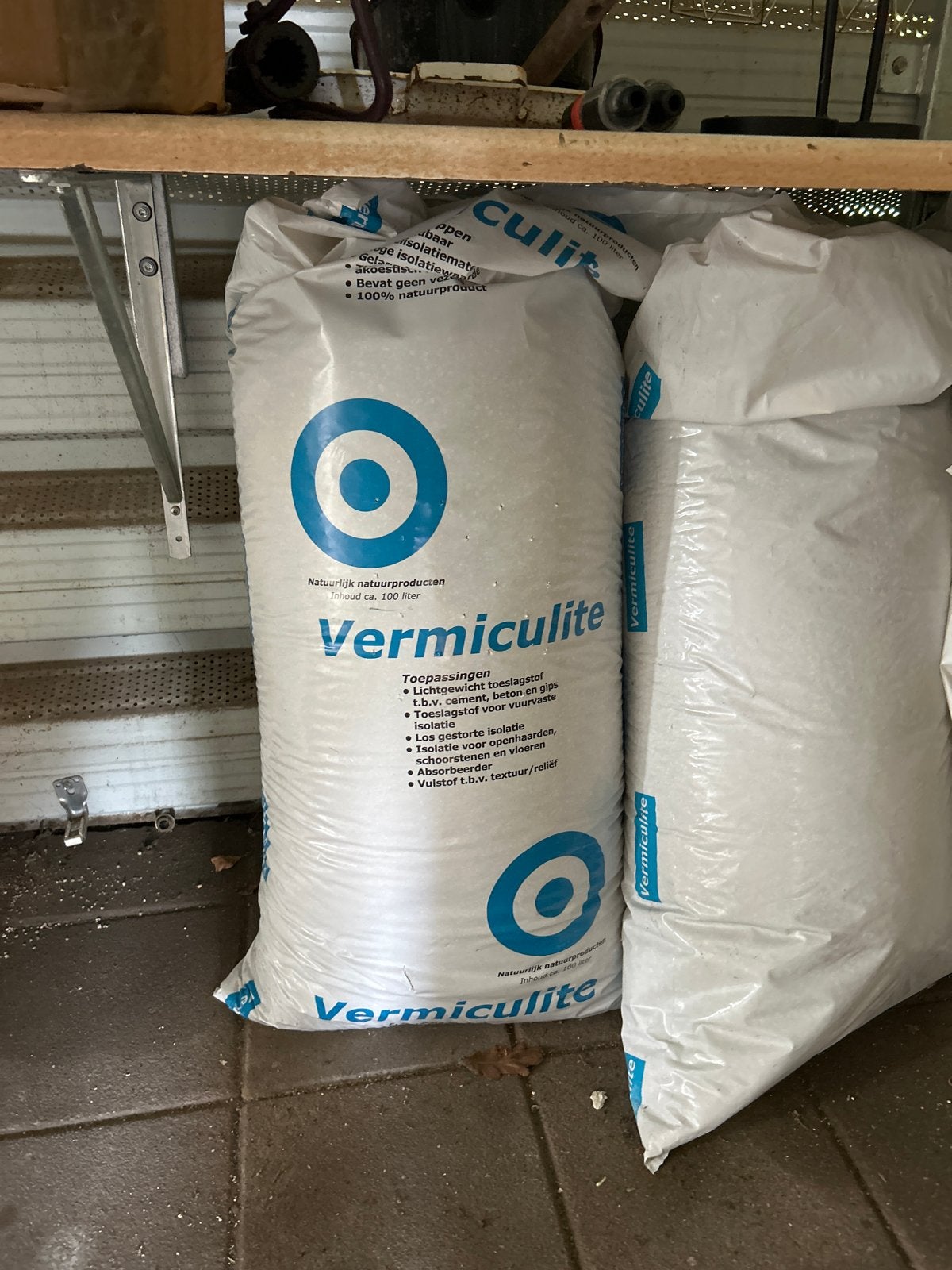 Vermiculite isolatiekorrels, ca. 100 liter per zak, Ophalen, Overige materialen, 12 cm of meer, Nieuw