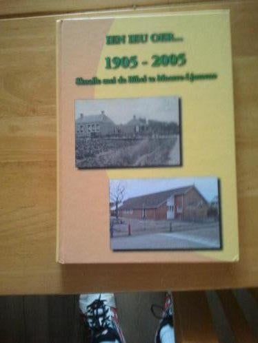 Ien ieu oer, 1905 - 2005, Skoalle mei de Bibel "De Griffel", Boeken, Ophalen of Verzenden, 20e eeuw of later, Zo goed als nieuw