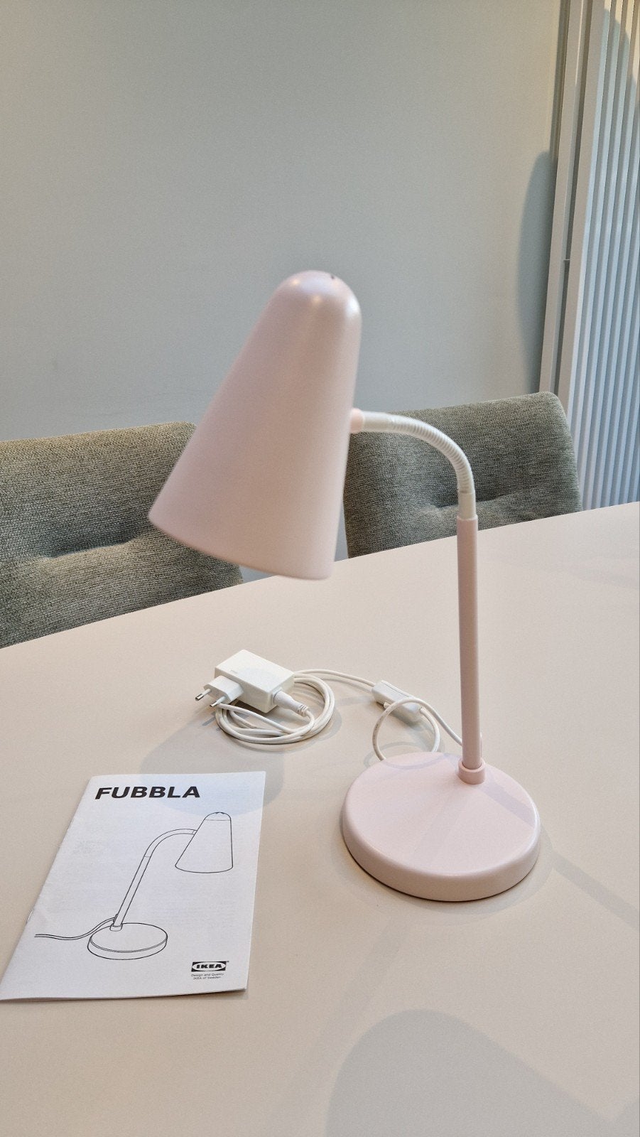 Ikea Fubbla bureaulamp pastelroze met LED, Ophalen of Verzenden, Gebruikt, Overige typen