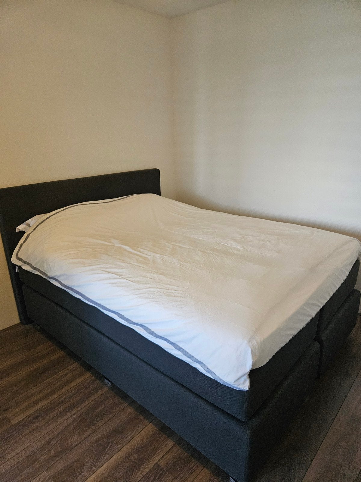 Swiss Sense boxspring 160 x 210. Zo goed als nieuw, 210 cm, Tweepersoons, Ophalen of Verzenden, Zo goed als nieuw
