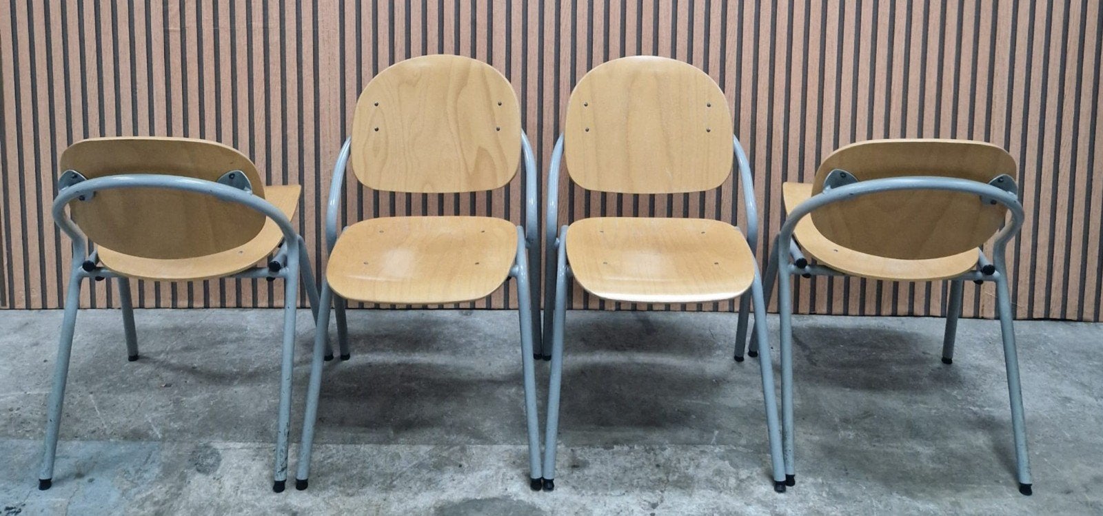 8 x Vintage schoolstoelen cafe stoelen kantine horeca retro, Huis en Inrichting, Stoelen, Ophalen of Verzenden, Zo goed als nieuw