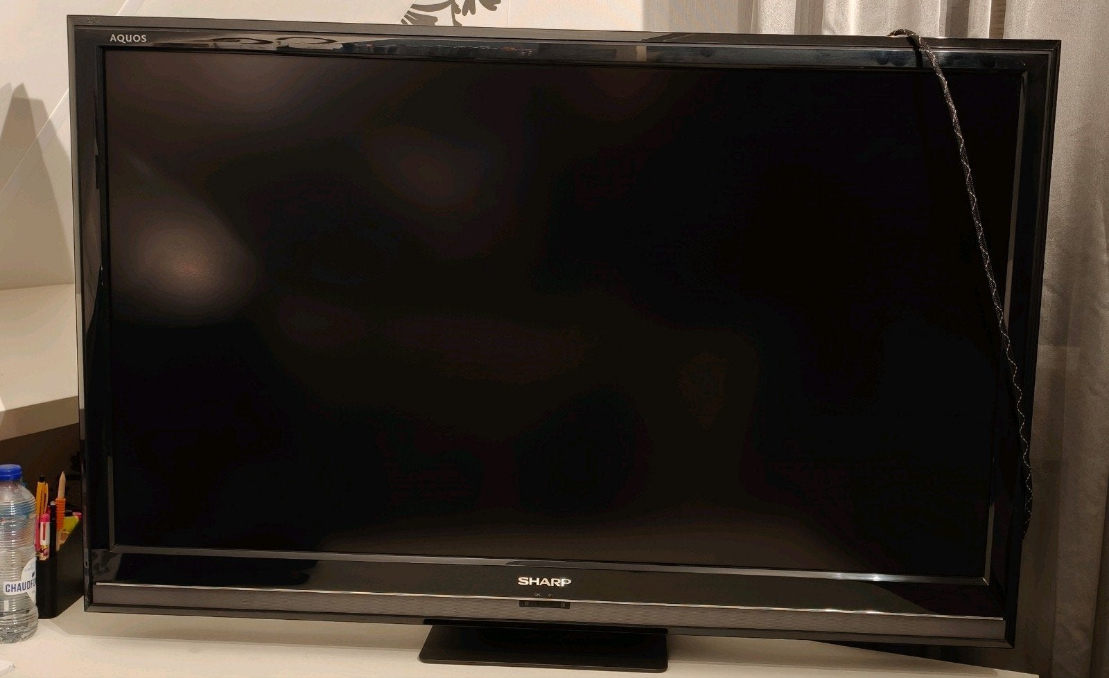 Foto 4 van Sharp Aquos LC-46D65E LCD TV - 46 inch Full HD