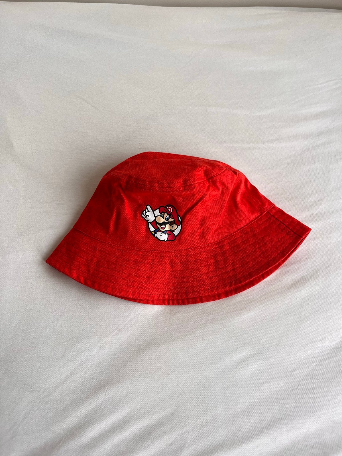 Super Mario rode bucket hat, Kinderen en Baby's, Kinderkleding | Overige, Ophalen of Verzenden, Nieuw, Jongen of Meisje