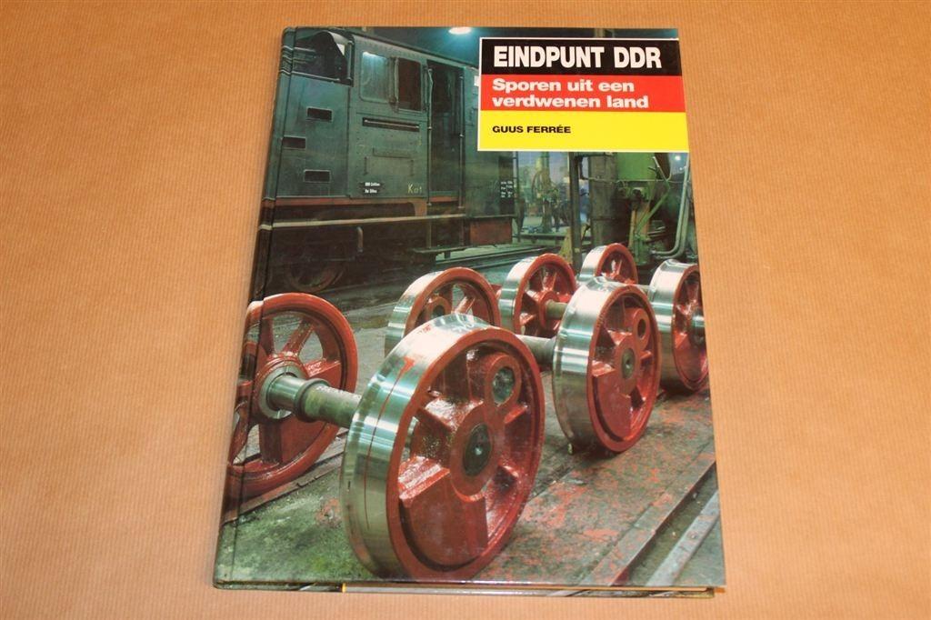 Boek - Eindpunt DDR - Sporen uit een verdwenen land, Ophalen of Verzenden, Zo goed als nieuw, Tram, Overige typen