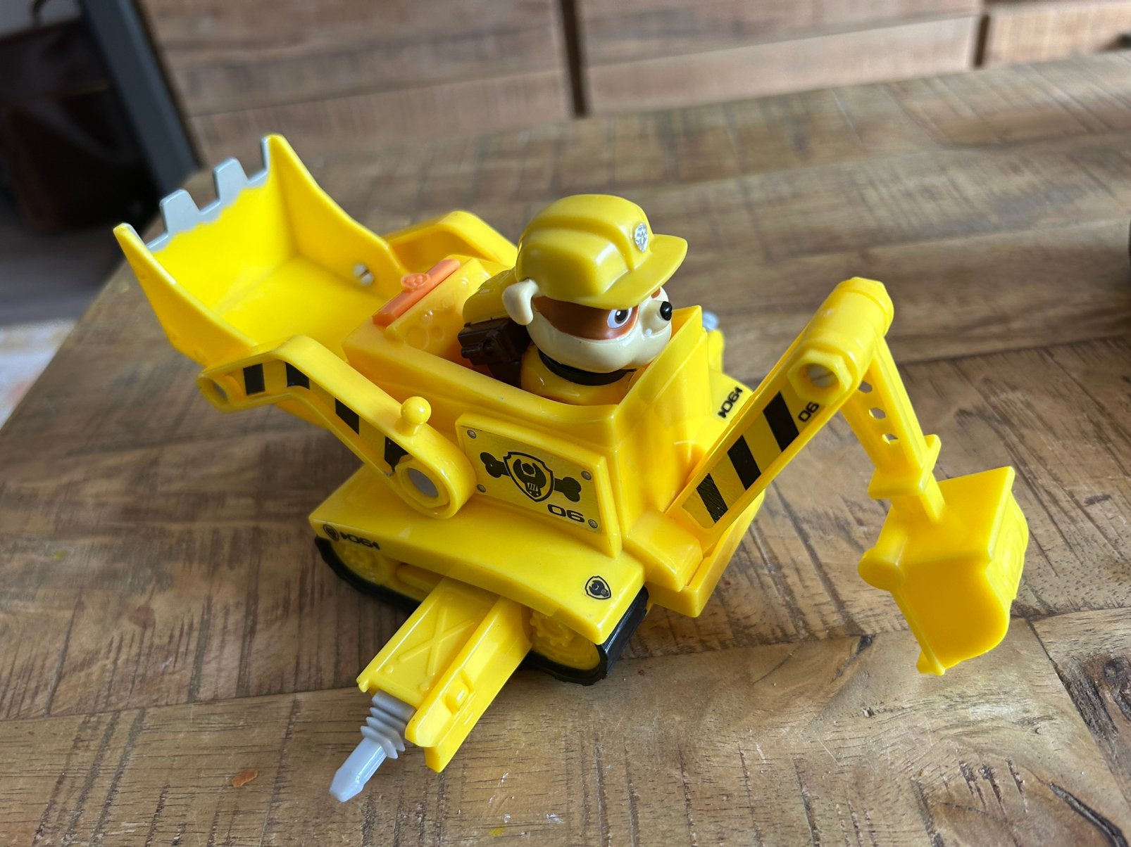 Paw patrol Rubble met auto, Ophalen of Verzenden, Zo goed als nieuw