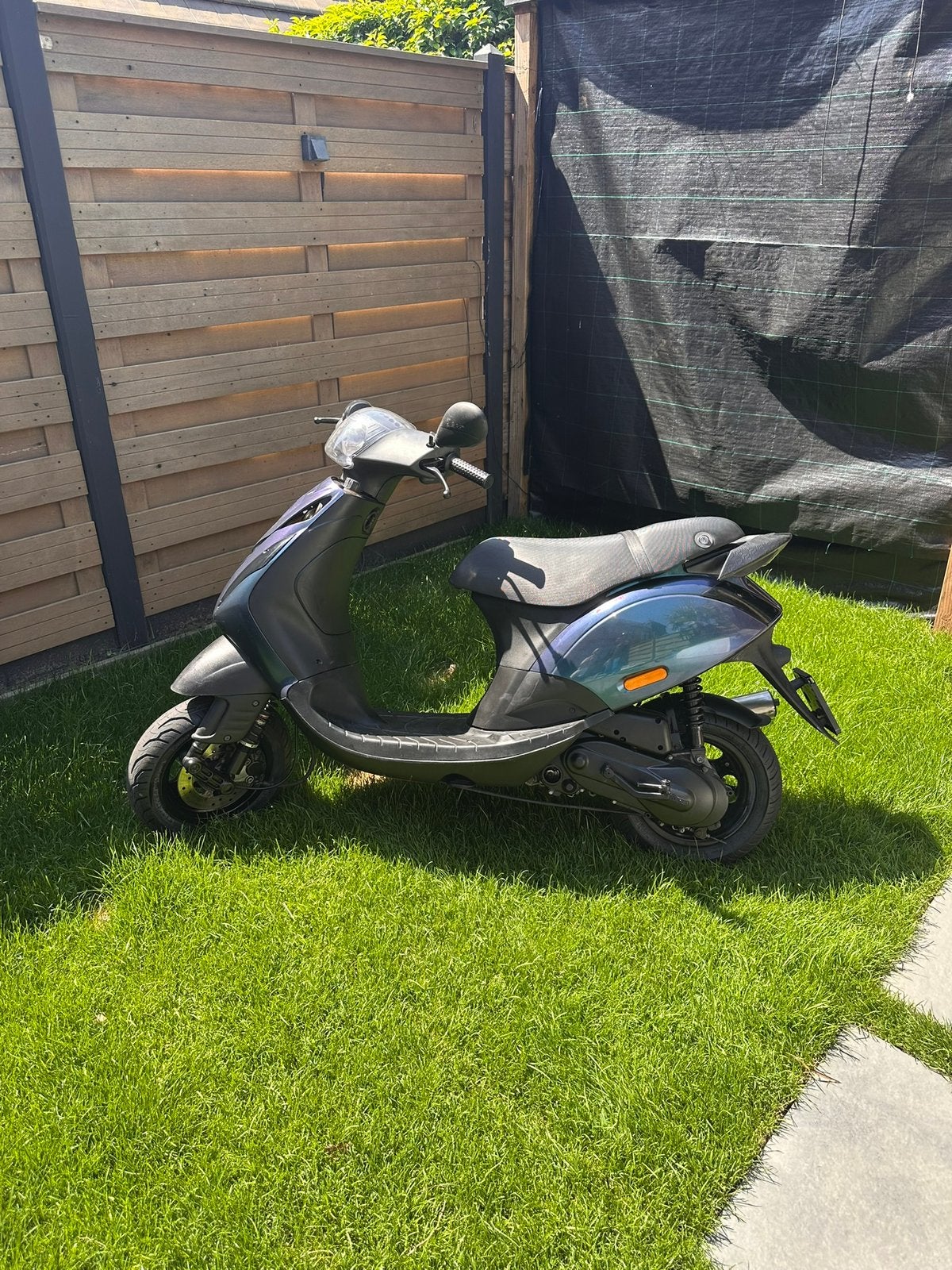 Orginele Zip sp h2o ( ongluk gehad ), Fietsen en Brommers, Scooters | Piaggio, Ophalen, Tweetakt, Gebruikt, Maximaal 45 km/u