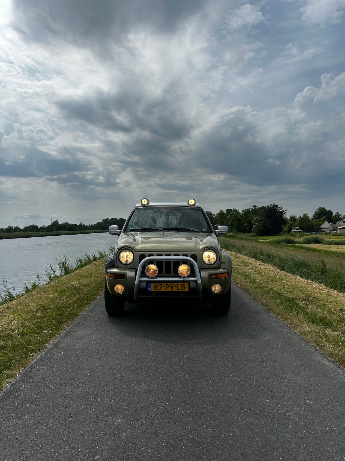 Jeep Cherokee 3.7 V6 AUT 2005 Groen, Automaat, 3700 cc, 3360 kg, Origineel Nederlands