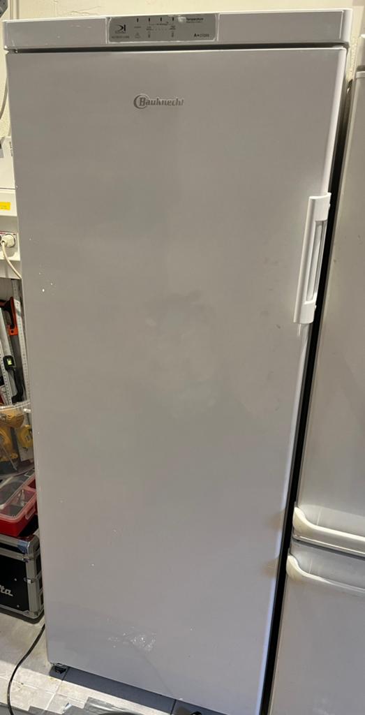 Bauknecht hoge vriezer, Ophalen, Zo goed als nieuw, 160 cm of meer