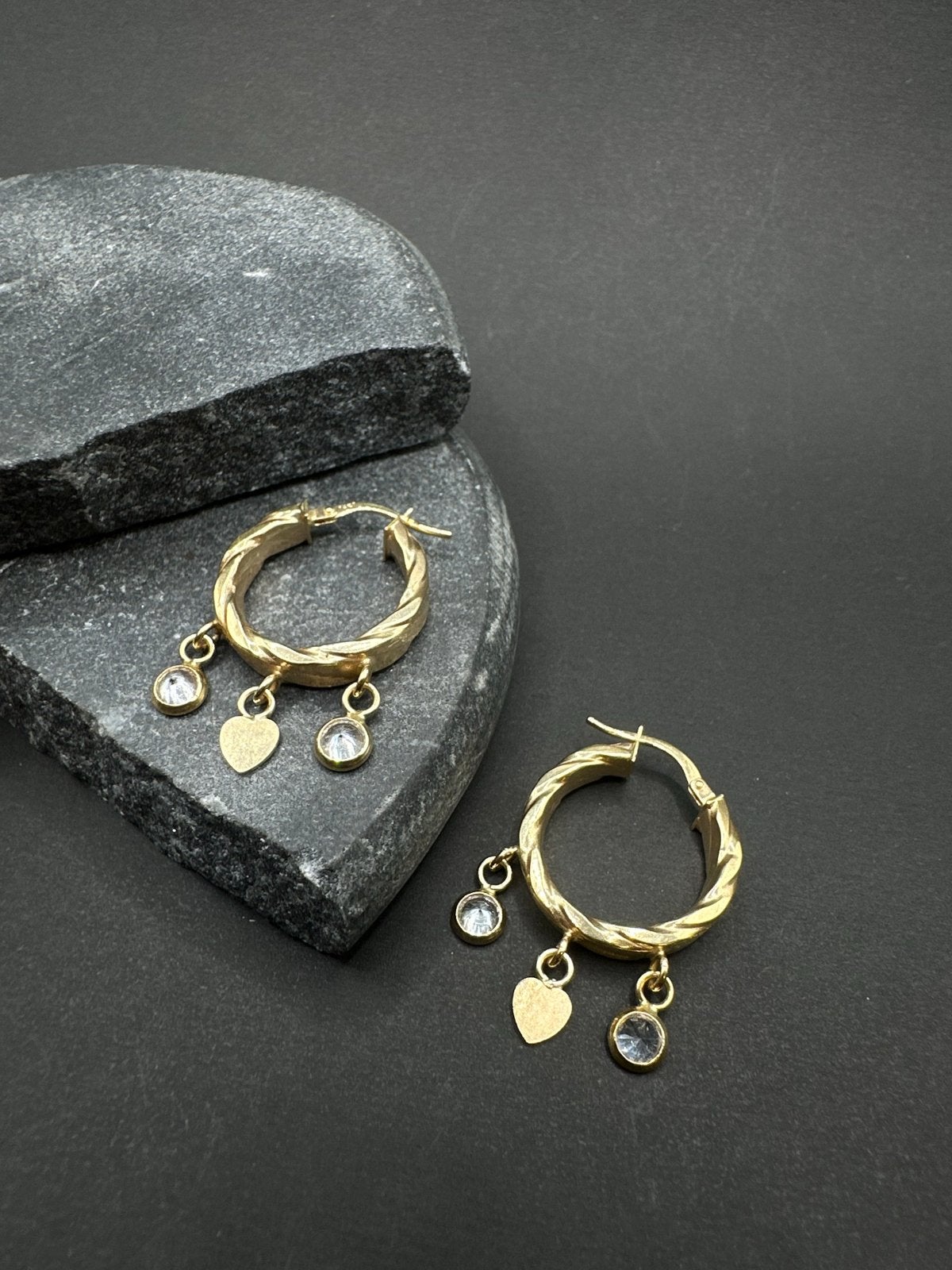 14k Gouden Oorbellen met Bedeltjes - Hartjes en Zirkonia, Met kristal, Hangers, Nieuw, Ophalen of Verzenden