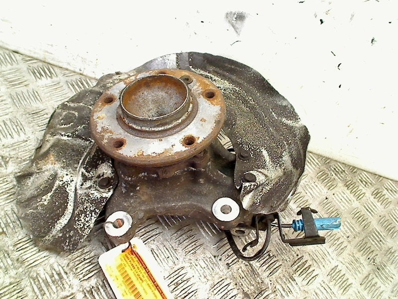 Fusee Links Voor BMW X1 (E84) (2009-12/2015-06), Gebruikt, Petuelring 130, München 80809, , Duitsland, BMW, Bayerische Motoren Werke AG