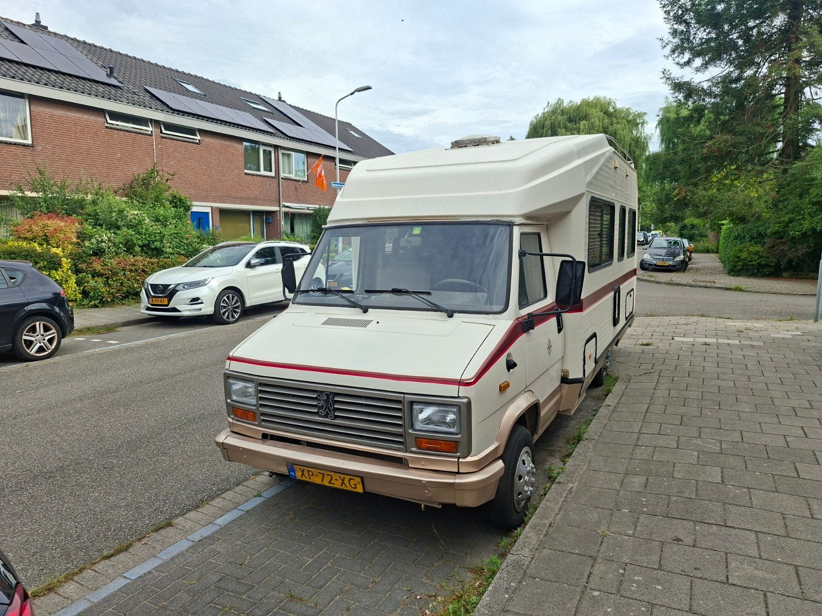 Peugeot j5 Camper - benzine,nieuwe apk, Overige merken, Buscamper of Camperbus, Koelkast, Treinzit