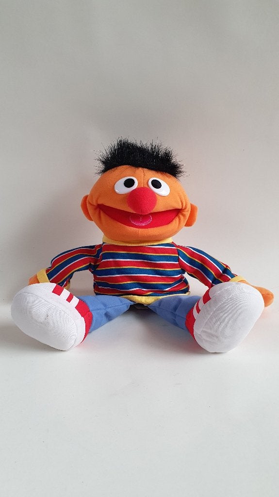 Ernie handpop, Sesamstraat, 32 cm. 7B15