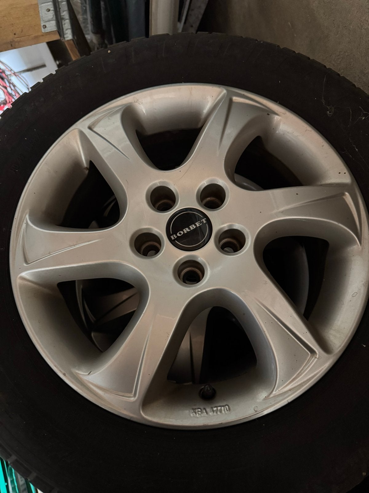 Borbet velgen bus 16 inch met Michelin 215/60R16 banden, Auto-onderdelen, Banden en Velgen, Ophalen, 16 inch, Banden en Velgen