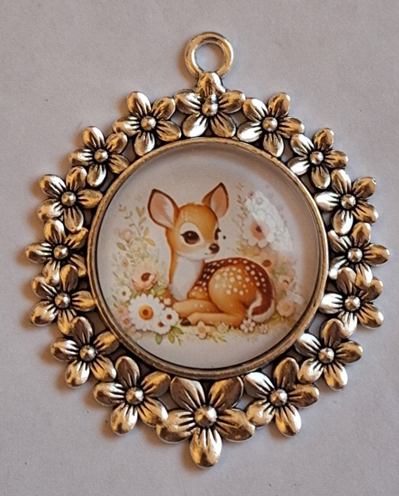 Hertje hert bambi madeliefjes kettinghanger hanger, Overige materialen, Nieuw, Ophalen of Verzenden, Zilver