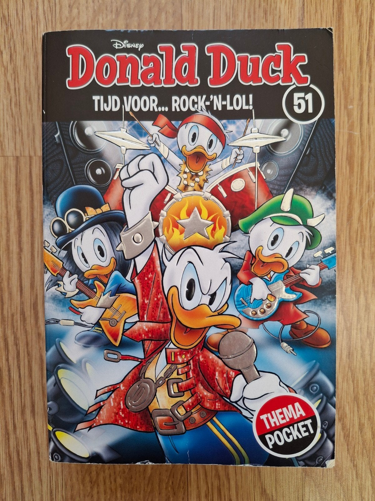 Donald Duck Thema Pocket 51 - "Tijd voor... rock-'n-lol!", Eén stripboek, Ophalen of Verzenden, Zo goed als nieuw, Disney