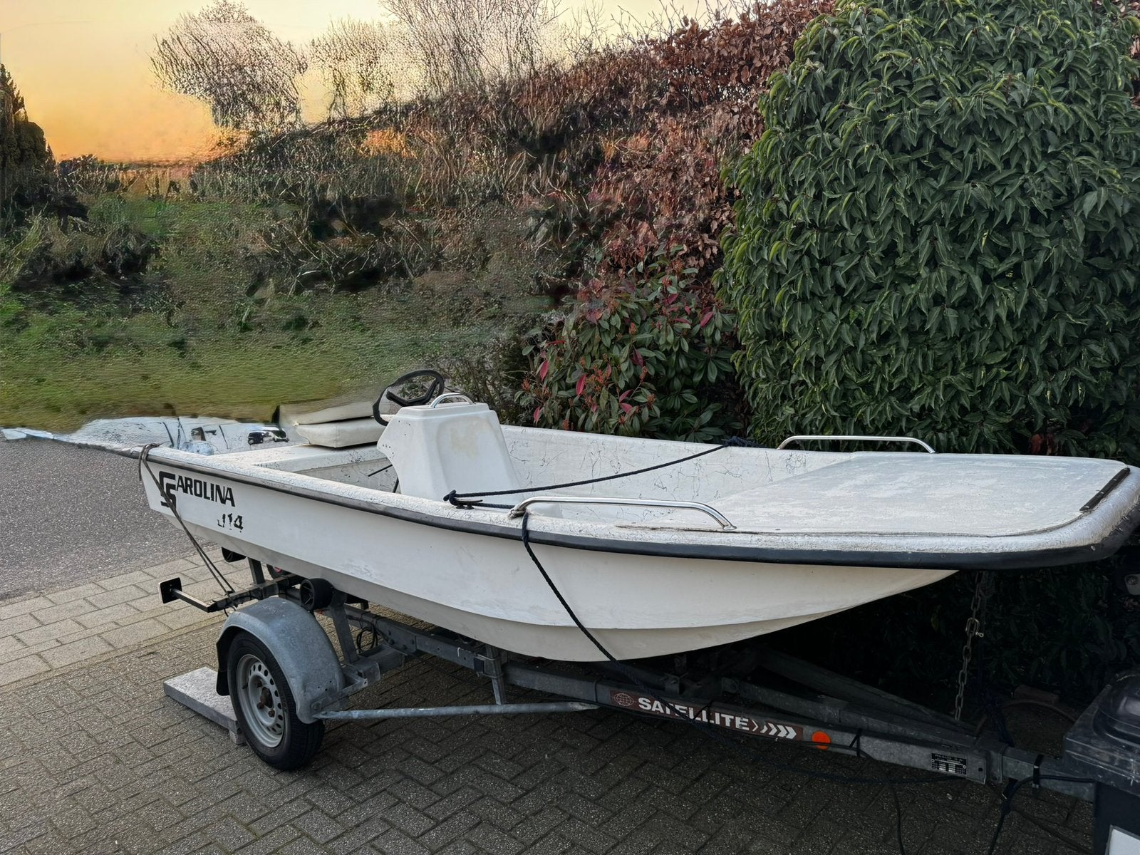 Carolina Skiff J14, Ophalen, Zo goed als nieuw, Buitenboordmotor