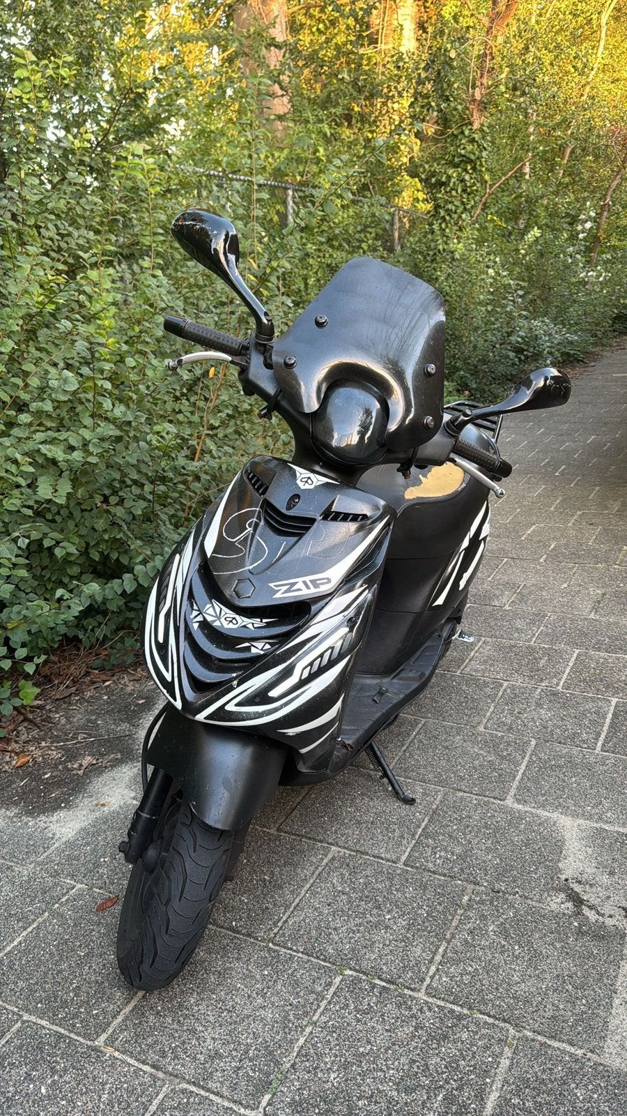 Piaggio zip 2017 80CC, Fietsen en Brommers, Maximaal 45 km/u, Zip, Ophalen of Verzenden, Zo goed als nieuw