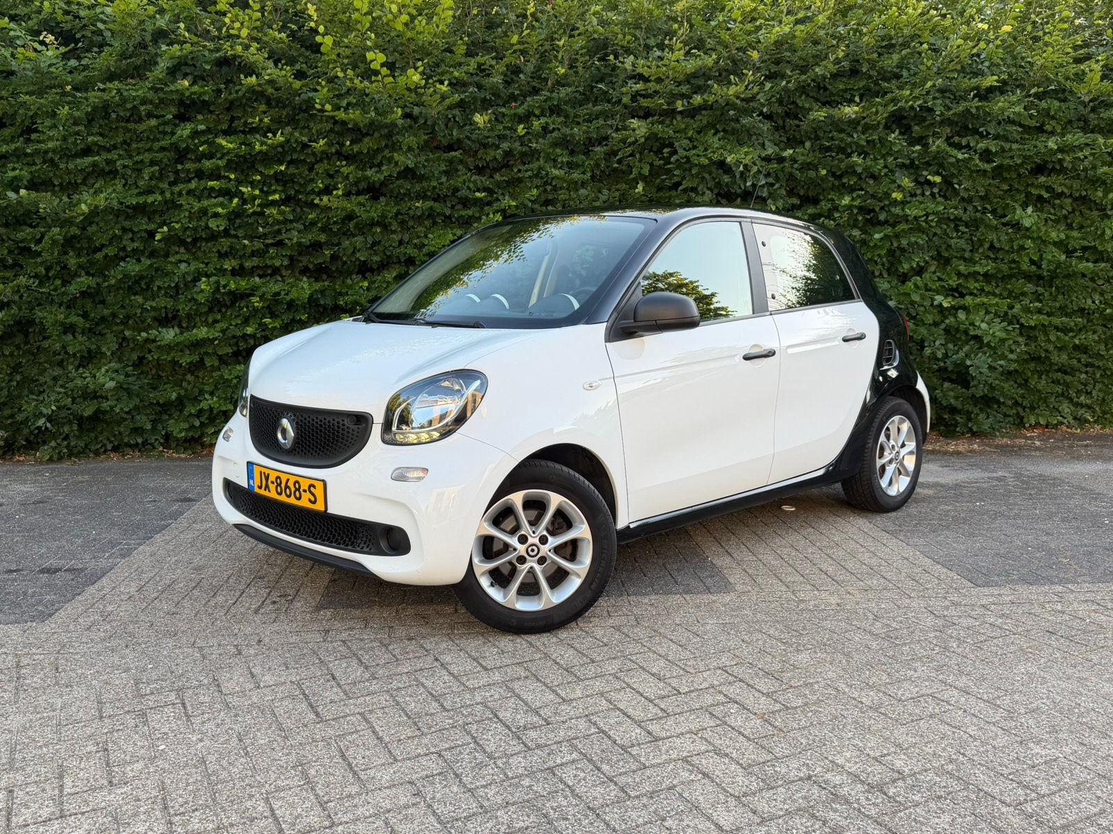 Smart ForFour 1.0 CARPLAY NAVI | CRUISE C. | AIRCO | APK 27, Voorwielaandrijving, Stof, 4 stoelen, Wit