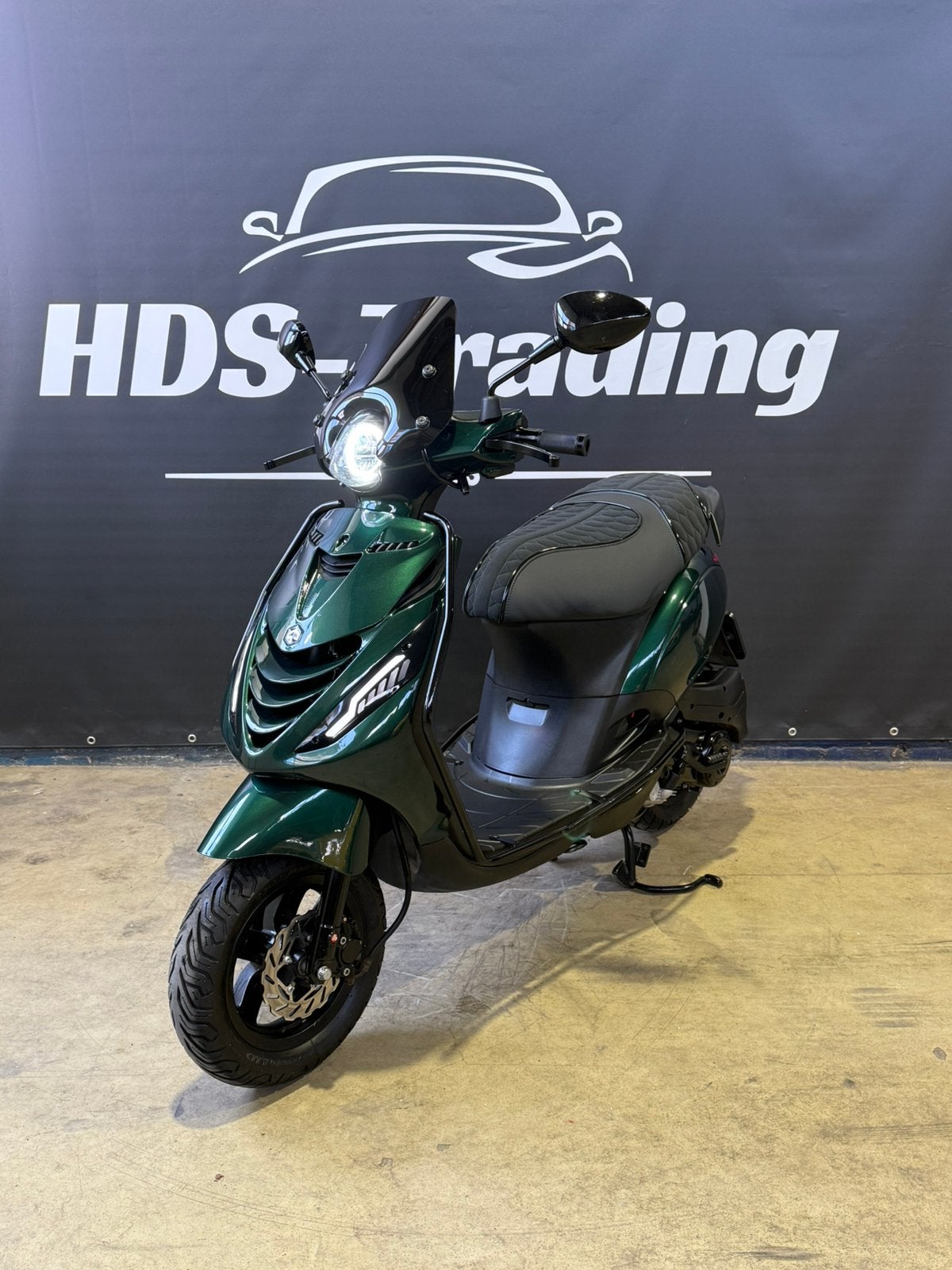 Piaggio Zip Brom 2017 80cc Jaguar Green Turbokit Custom!, Fietsen en Brommers, Ophalen, Maximaal 45 km/u, Zip, Zo goed als nieuw