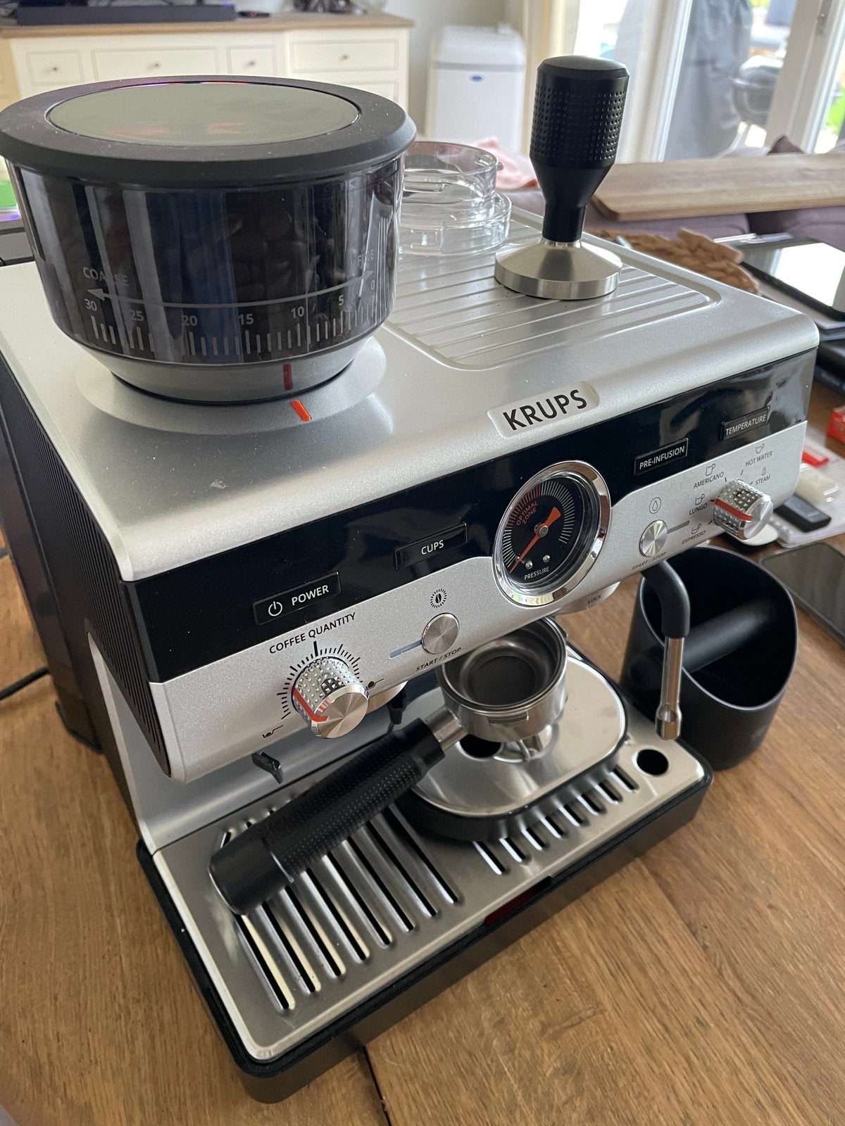 Krups Precision XP801T Espressomachine, Afneembaar waterreservoir, Espresso apparaat, Zo goed als nieuw, 2 tot 4 kopjes
