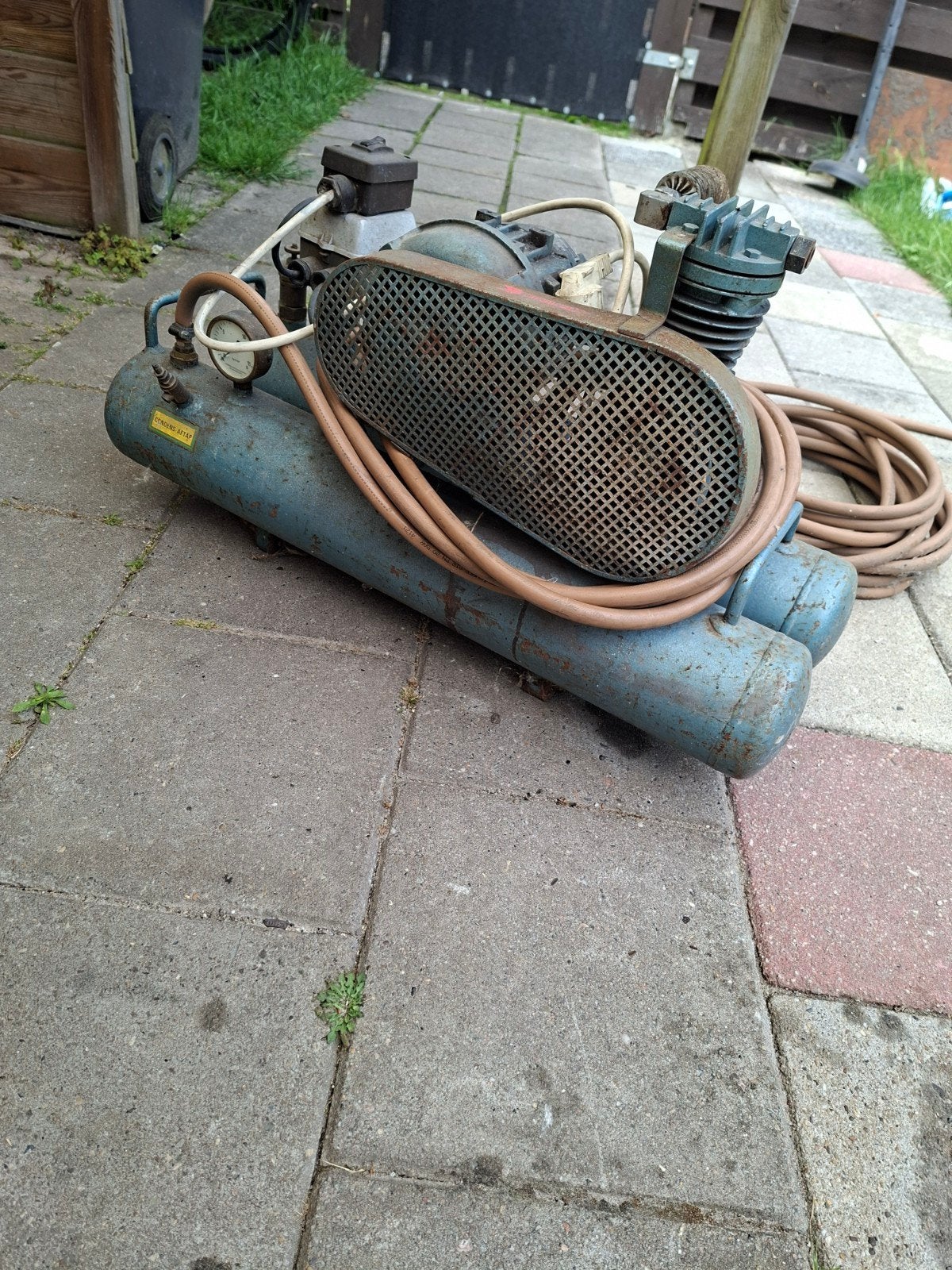 Oude Creusen Compressor met 2 cilinders, Ophalen of Verzenden