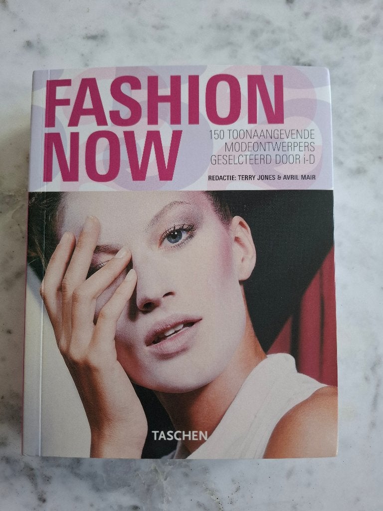 Fashion Now - Taschen, Boeken, Taschen, Ophalen of Verzenden, Zo goed als nieuw, Mode algemeen