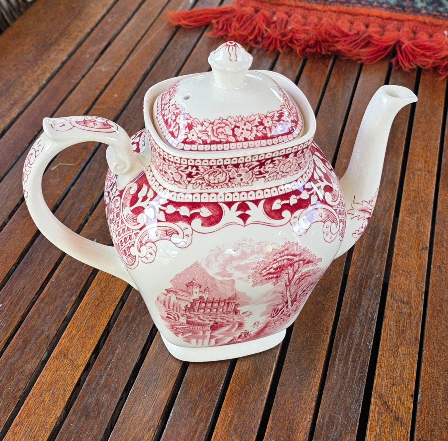 Theepot Royal Sphinx Maastricht Old England, Ophalen of Verzenden