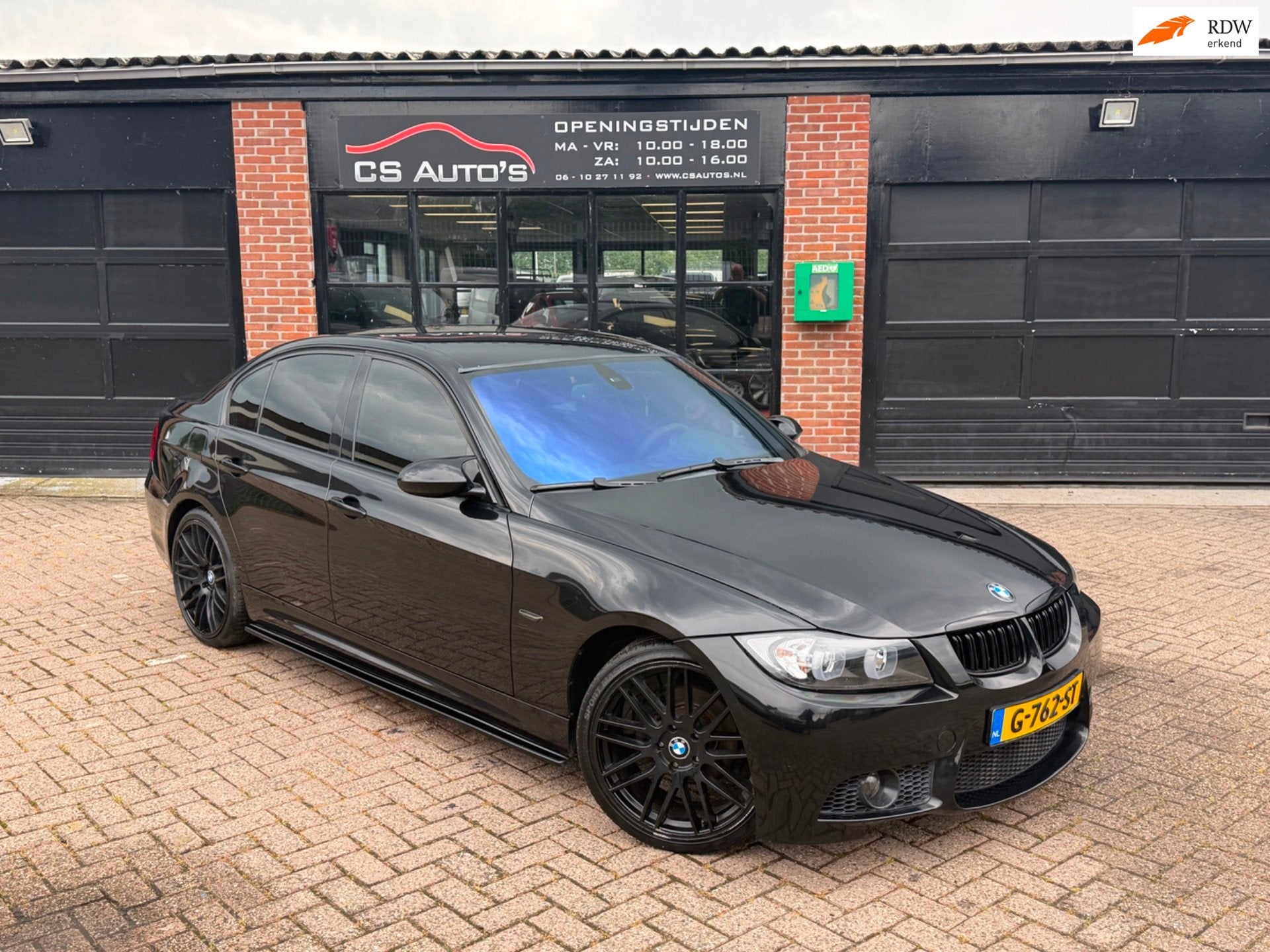 BMW 3-serie 320i m uitgevoerd|apk 6-2027, Achterwielaandrijving, 4 cilinders, 150 pk, Zwart