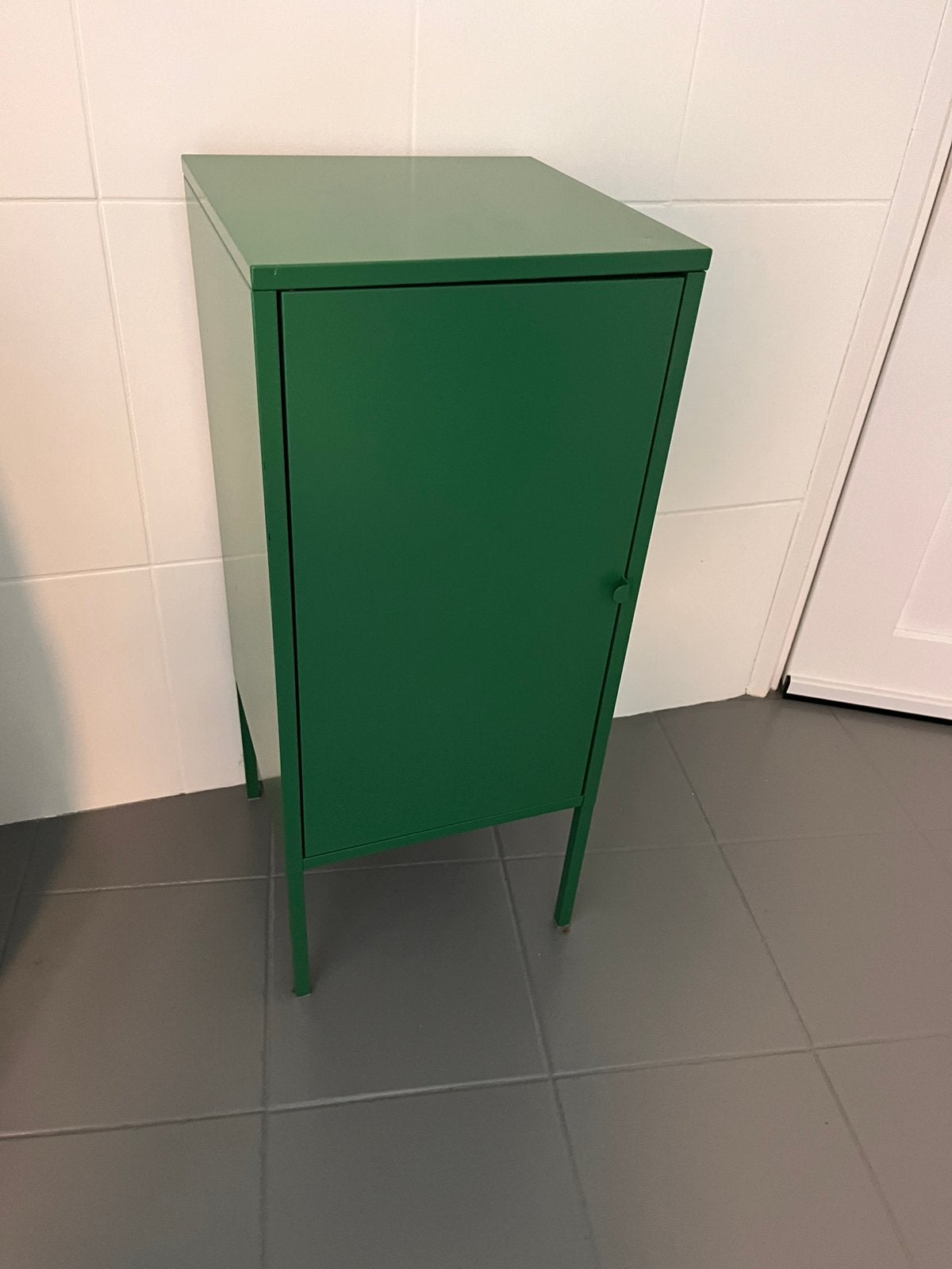 IKEA Lixhult - metalen kastje in groen, Ophalen, Gebruikt