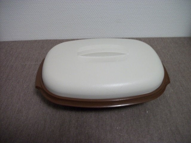 Tupperware Schaal ( serveerwonder, bruin/wit ), Huis en Inrichting, Keuken | Tupperware, Ophalen of Verzenden, Gebruikt, Bruin