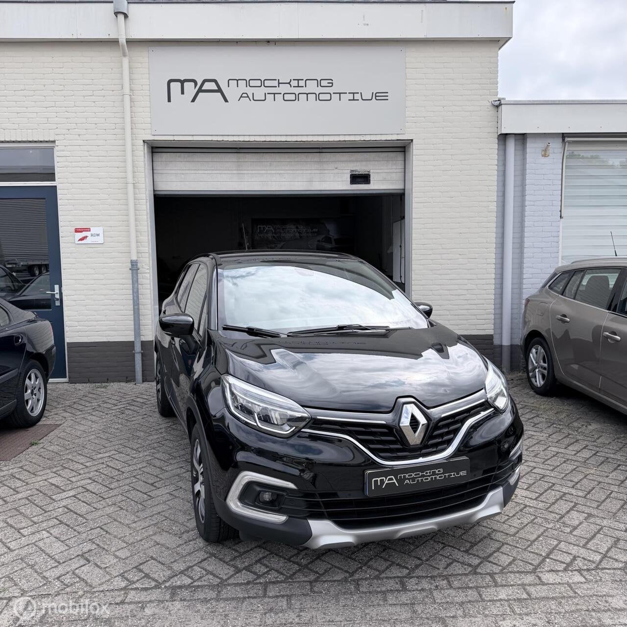 Renault Captur 0.9 TCe Intens, Voorwielaandrijving, 898 cc, Stof, Gebruikt