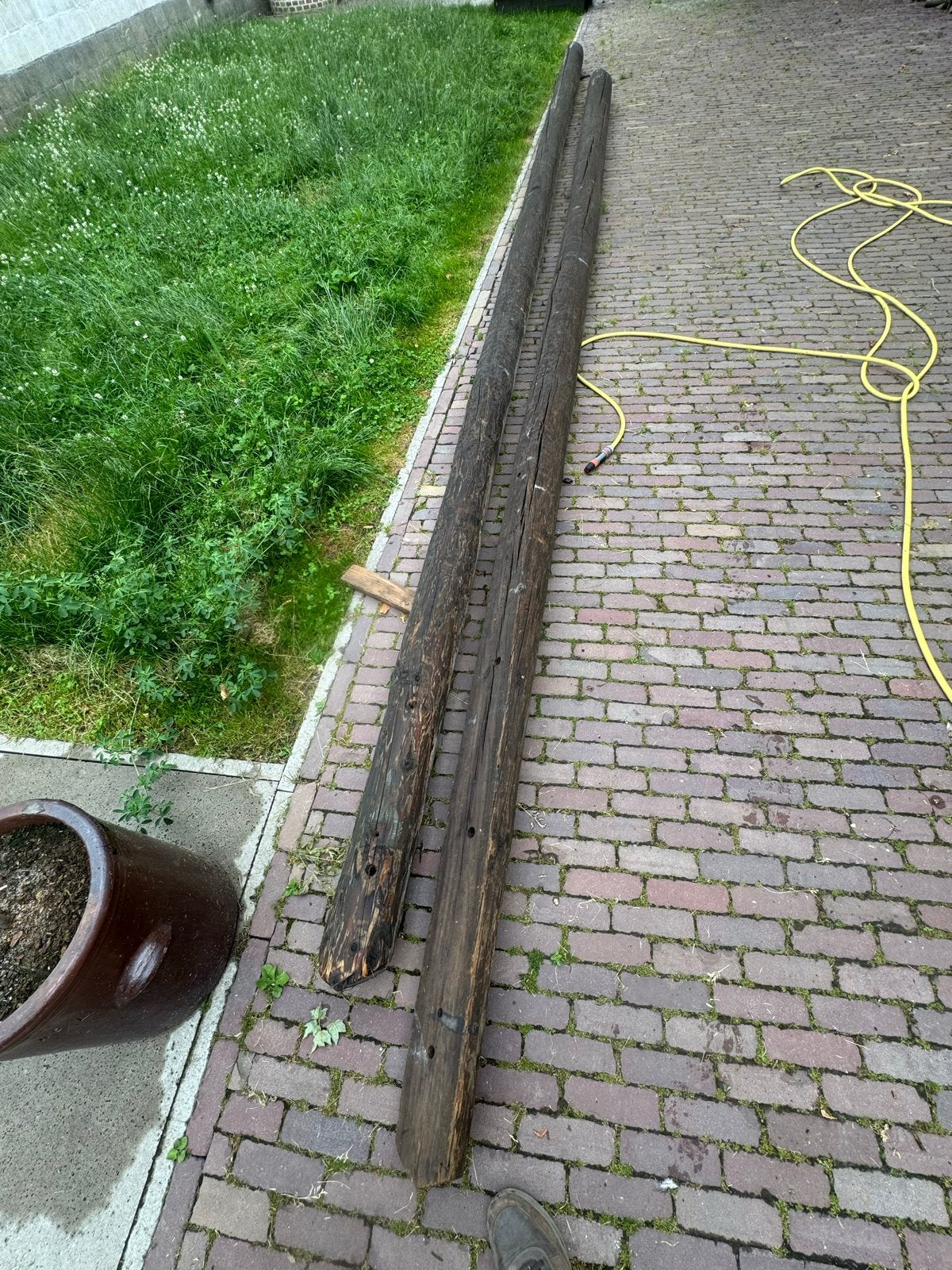 2 Oude telefoonpalen Zuid-Limburg | 100 jaar oud | 8 meter, Ophalen, Gebruikt, Balk, Overige houtsoorten