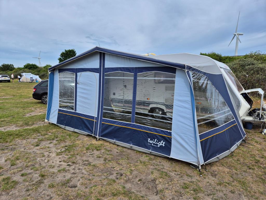 Voortent Isabella Twilight 890/925 - Zo goed als nieuw, Ophalen of Verzenden, Zo goed als nieuw
