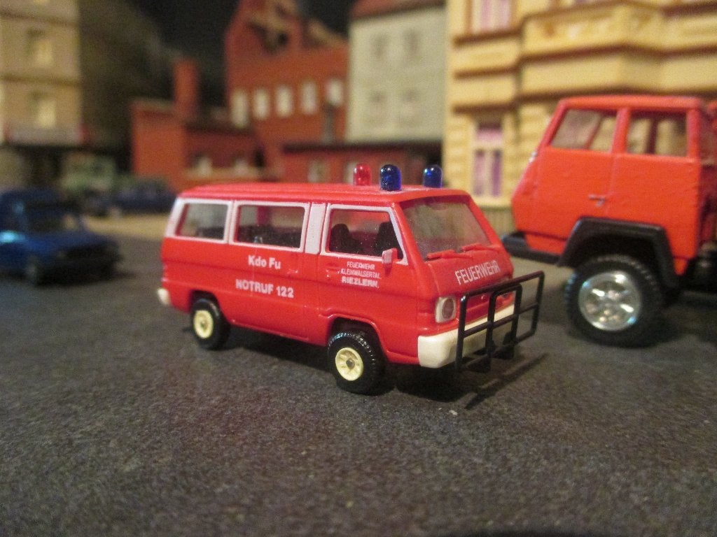 1979 Mitsubishi L300 4x4 Brandweer Kleinwalserntal Riezlern, Ophalen of Verzenden, Zo goed als nieuw, Bus of Vrachtwagen, Overige merken