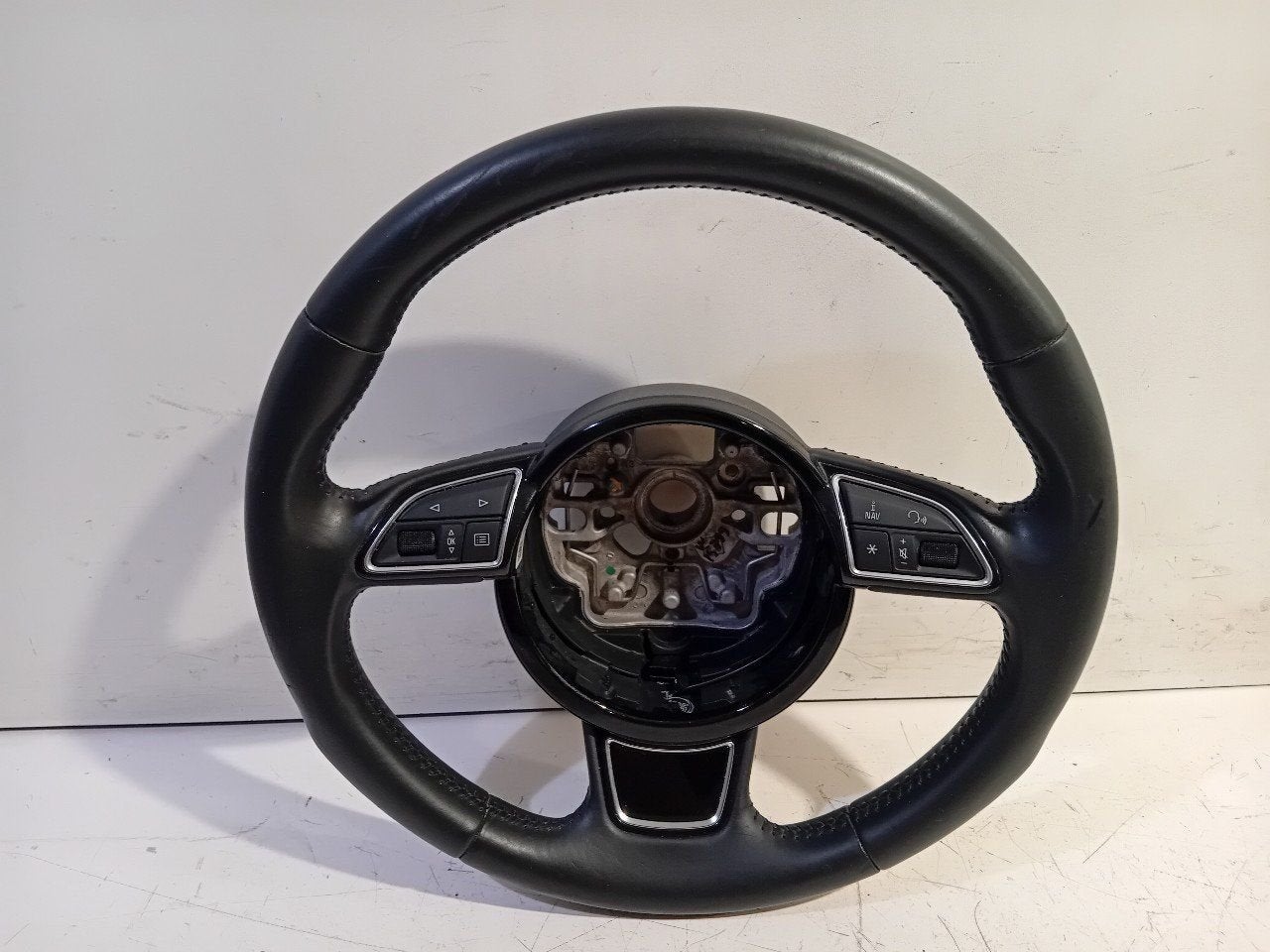 Stuur Audi A6, Onderdelen@venauto.nl, Van der Ven Autorecycling B.V., Gebruikt, Ettenseweg 76, 4706 PB Roosendaal, The Netherlands