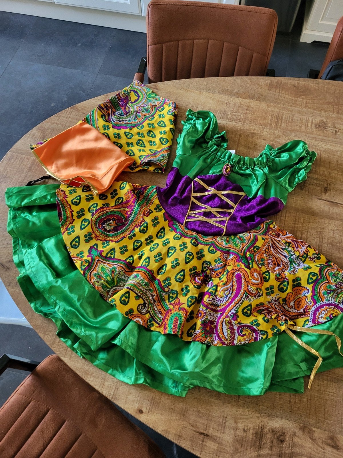 Zigeunerjurk Carnaval Maat S/M, Ophalen, Gedragen, Carnaval, Kleding