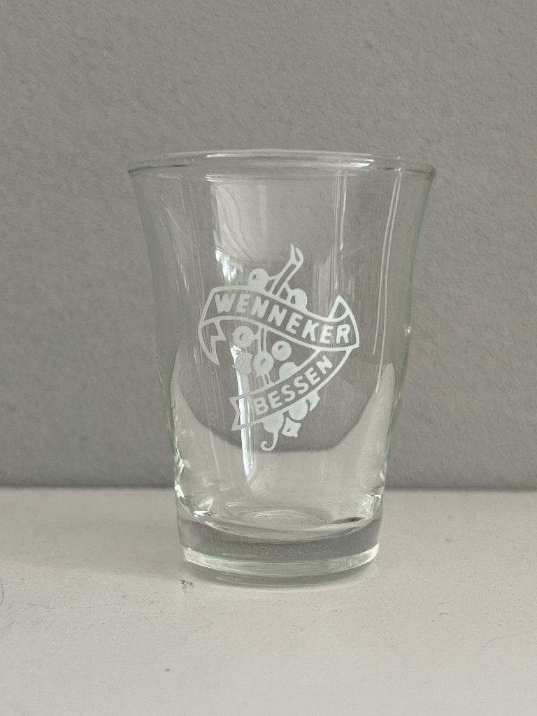 Vintage borrelglas Wenneker Bessen, Ophalen of Verzenden, Zo goed als nieuw, Overige typen