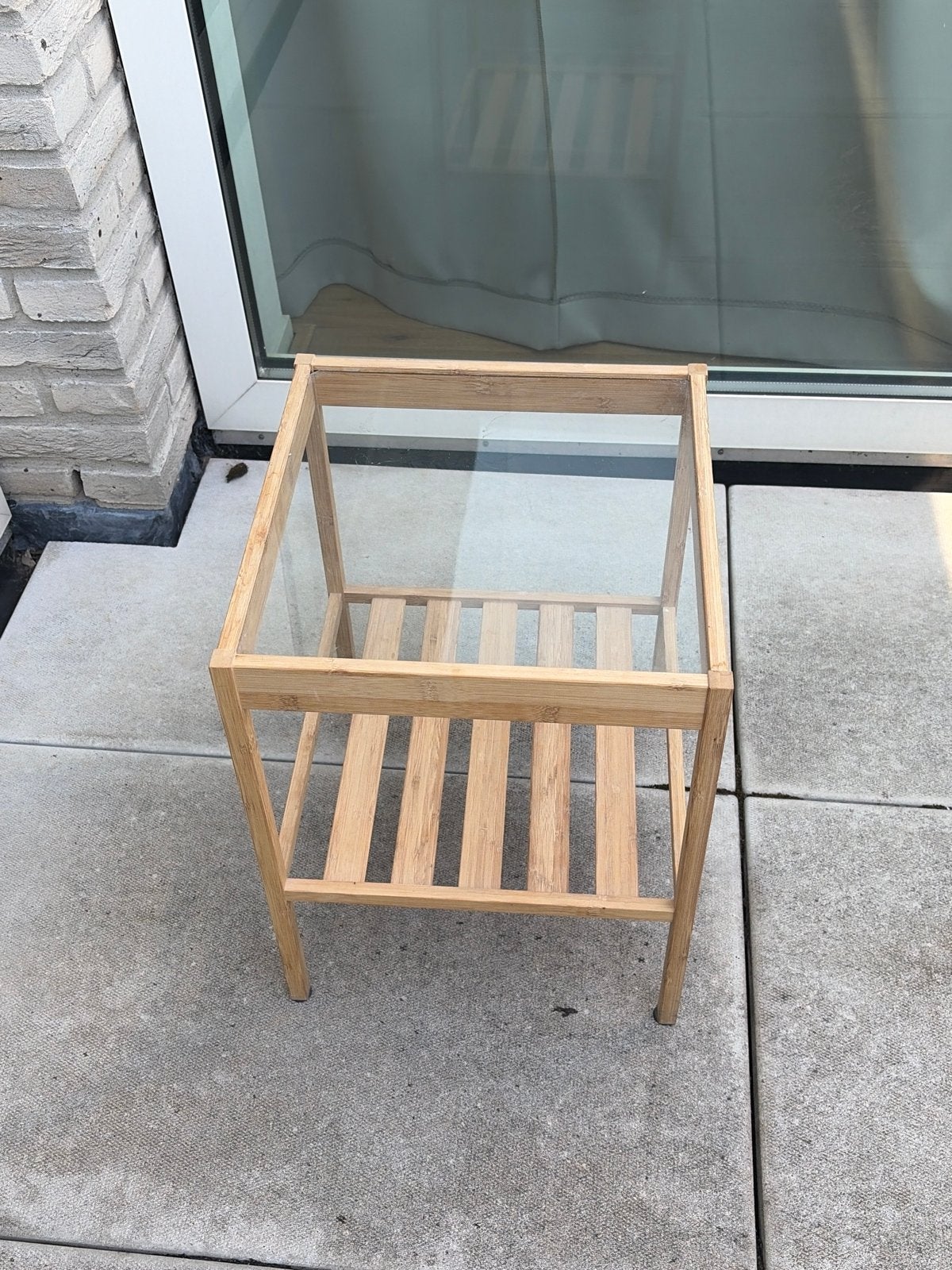 Stijlvol bamboe bijzettafeltje met glazen blad, Ophalen, Minder dan 45 cm, Minder dan 55 cm, Vierkant