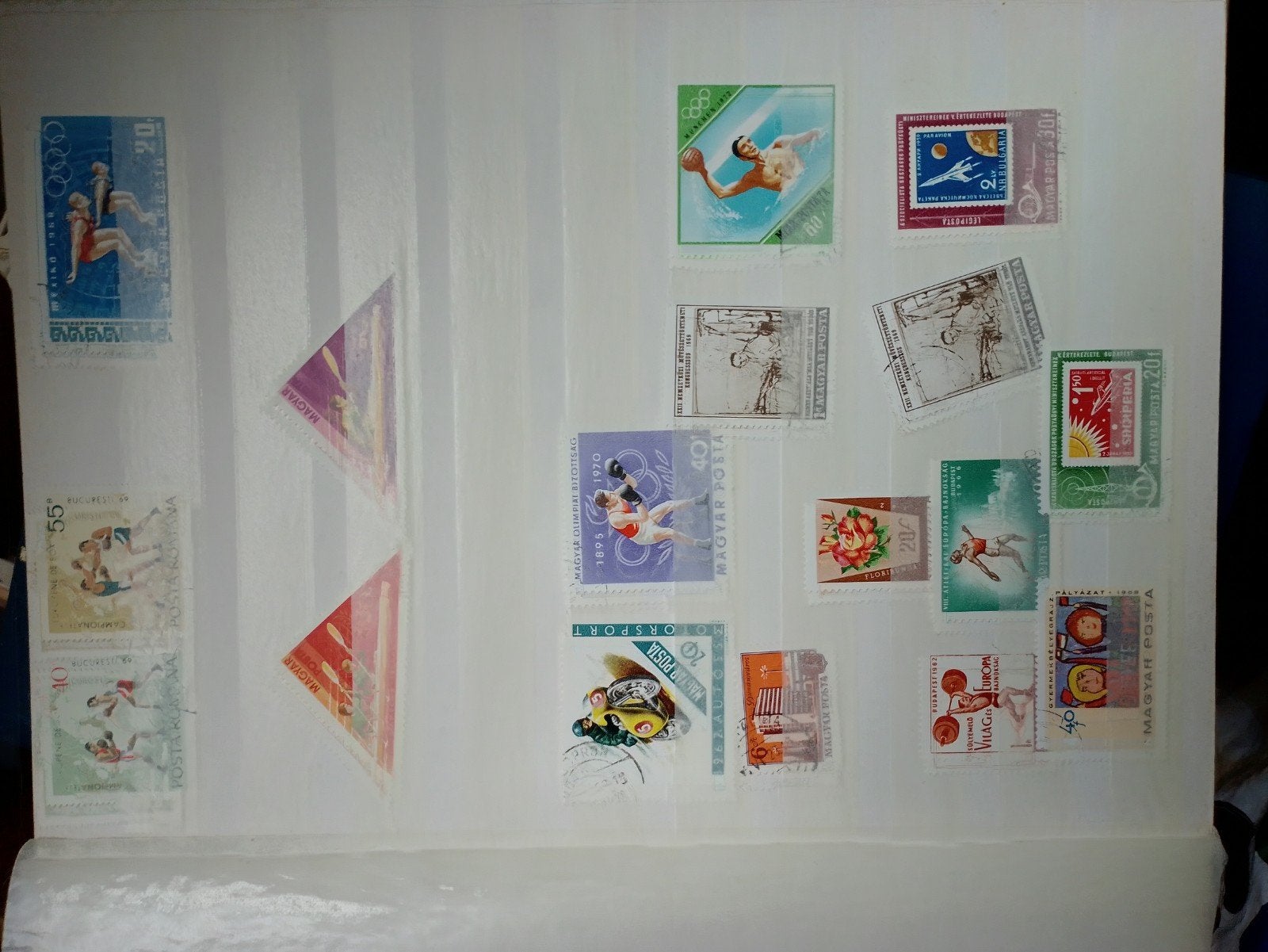 Postzegelcollectie: 3 albums met diverse landen, Postzegels en Munten, Ophalen of Verzenden, Nederland en Buitenland