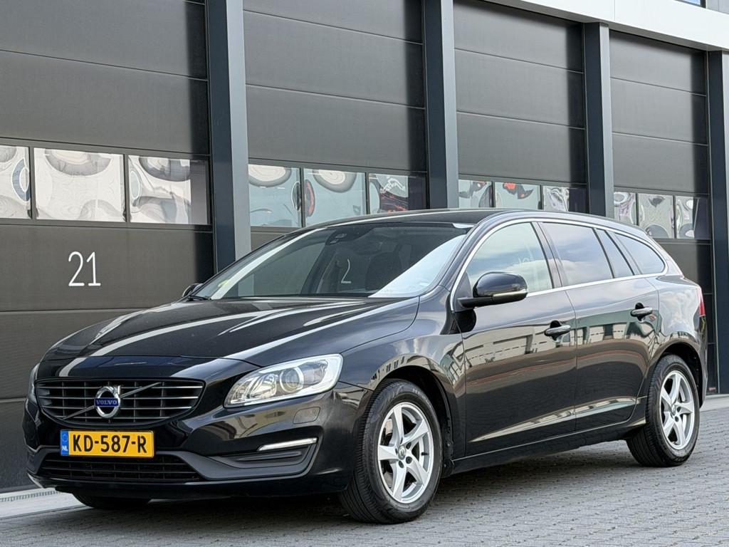 Volvo v-60 2.0 D2 Navi Clima PDC EURO-6 (bj 2016), Euro 6, 1969 cc, Zwart, 168 €/maand