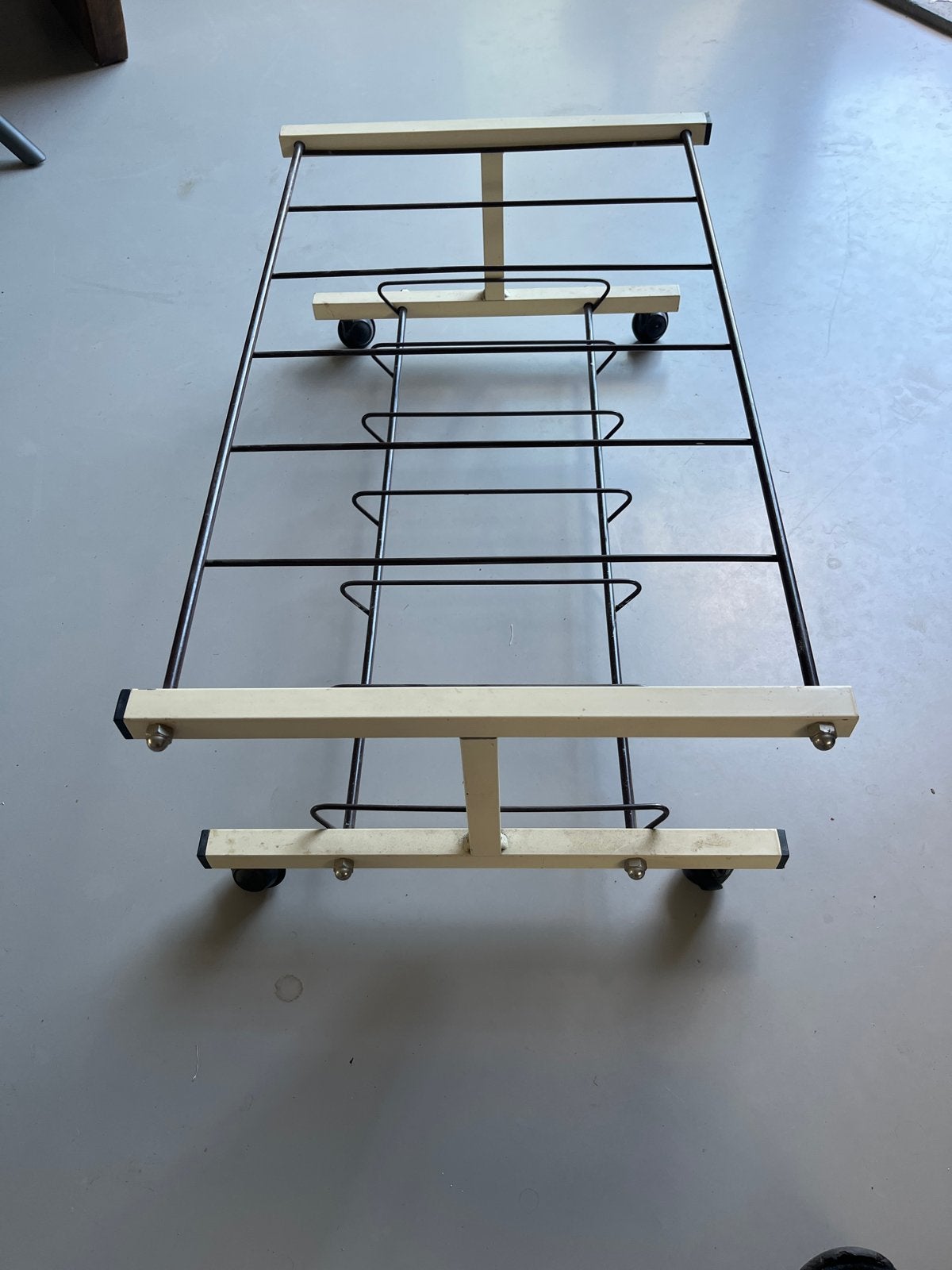 Vintage LP rek op wielen voor 60 LP's, Ophalen, Vintage, Gebruikt, Meerkleurig