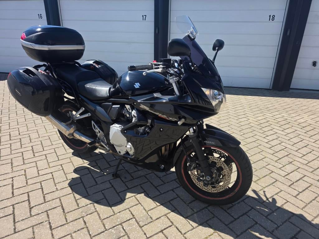 Suzuki Bandit GFS1250SA met topkoffer en zijkoffers, Motoren, Motoren | Suzuki, Particulier, Toermotor